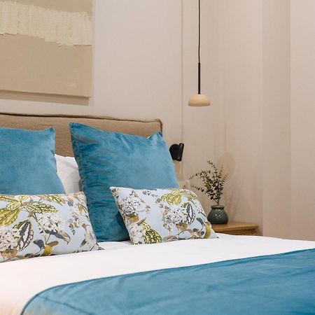 New Hostly Alameda Apartments เซบีญา ภายนอก รูปภาพ